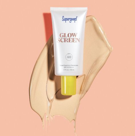 Supergoop!'s Glowscreen Sunscreen SPF 40 preps your pre-makeup face *and* protects your skin from sun damage. Cocoa peptides act like a barrier against blue light, while hyaluronic acid increases softness. Supergoop Glowscreen, Healing Clay, Broad Spectrum Sunscreen, Vitamin B5, Skin Care Treatments, Spf Sunscreen, Skin Care Essentials, Beauty Care, Hyaluronic Acid