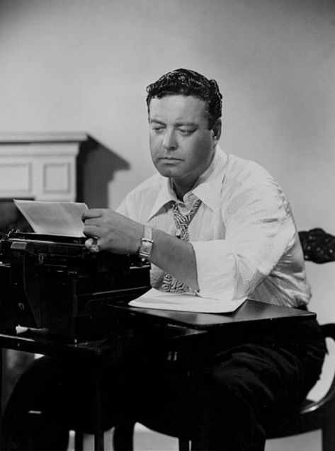 Jackie Gleason Jackie Gleason, Tv Photo, Clark Gable, Hollywood Actor, Classic Hollywood, Hollywood, Actors, Stars, Tv