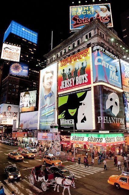 Broadway Sign, Broadway Street, Broadway Nyc, Broadway Show, Voyage New York, Broadway Plays, Theatre Geek, Theatre Nerds, Theatre Life