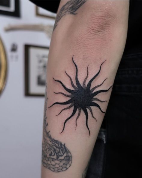 Small Dark Tatoos Ideas, Solid Black Cover Up Tattoo, Sun Back Tattoo For Men, Under Elbow Tattoo Men, Tattoo Cover Ups Men, Goth Sun Tattoo, Schizo Tattoos, Blackwork Sun Tattoo, Black Out Tattoo Sun