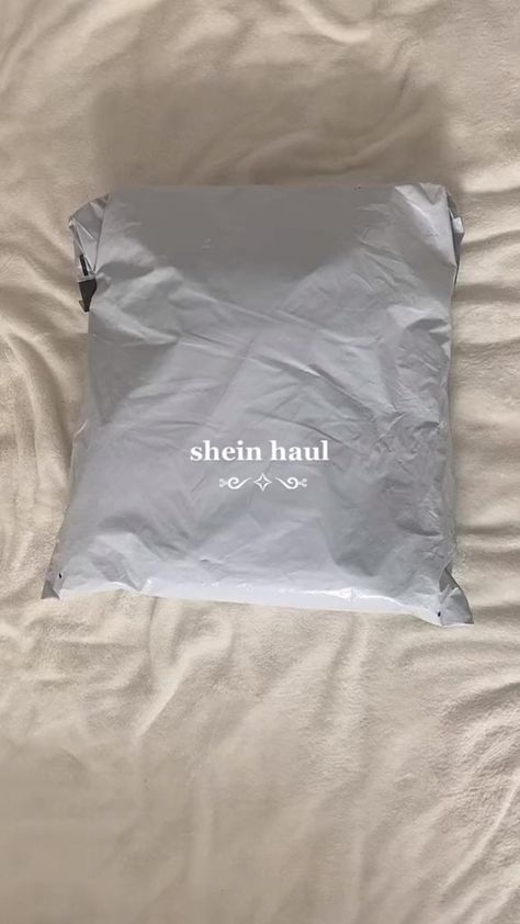 Shein haul 
 • pearl necklace/ rings 
 • glasses 
 • lights 
 • Shoulder bag 
 • Beanie 
 • top
 • Pants 
 • Sweater Shein Haul, Women's Beanie, Anime Quotes Funny, Rainy Day Outfit, Anime Quotes, Airport Outfit, Amazon Finds, Quotes Funny, Eye Glasses