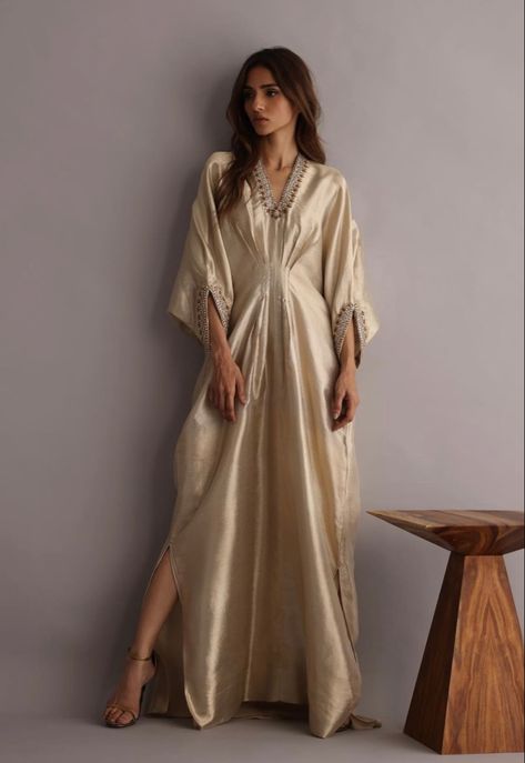 Kaftan Dress Pakistani Style, Party Wear Kaftans, Sufi Night Dress Women, Fitted Kaftan Dress, Western Kaftan Dress, Traditional Kaftan Dress, Long Gown Dress Western, Fancy Kaftan Dress, Kaftan Ideas For Women