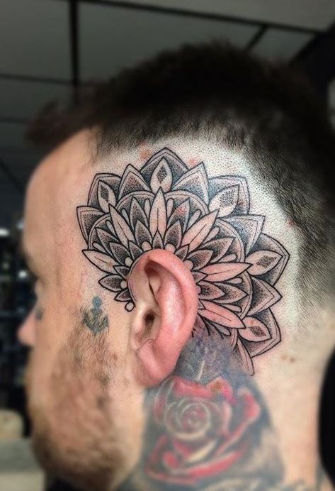 Lion Back Tattoo, Mandala Tattoo Men, Tattoo Me, Lotus Flower Art, Head Tattoo, Chest Tattoo Men, Mandala Tattoo Design, Side Tattoos, Face Tattoos