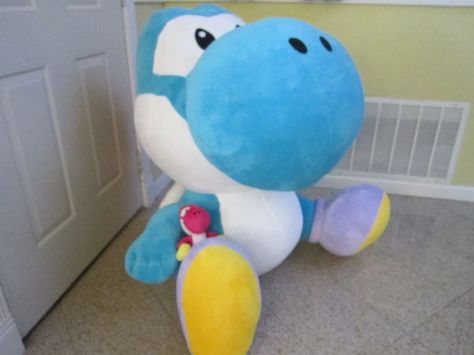 Giant Yoshi Plush Couture, Yoshi Plush, Mario Crafts, Super Mario Plush, Plushies Diy, Diy Plush, Mario Plush, Giant Plush, Funny Dog Memes