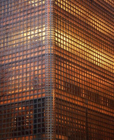 Glass Brick, Renzo Piano, Brutalist Architecture, Glass Blocks, Brutalism, Facade Design, 인테리어 디자인, Interior Architecture Design, Exterior Design