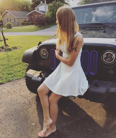 Jeep Wrangler Girl, Jeep Photos, Jeep Girls, Classic Jeeps, Wrangler Accessories, Jeep Models, Jeep Girl, Keep It Classy, Car Girls