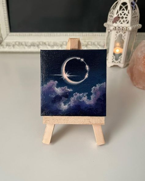 Shelly Clouds | Solar eclipse tomorrow! ✨✨ Can u see it from where u are? #minicanvas #acrylicpainting | Instagram Solar Eclipse Painting Art, Solar Eclipse Drawing Art, Solar Eclipse Painting, Mini Canvas Acrylic Paintings, Krishna Inspiration, Ideas Para Cuadros, Mini Paintings Ideas, Shelly Clouds, Canvas Mini Painting