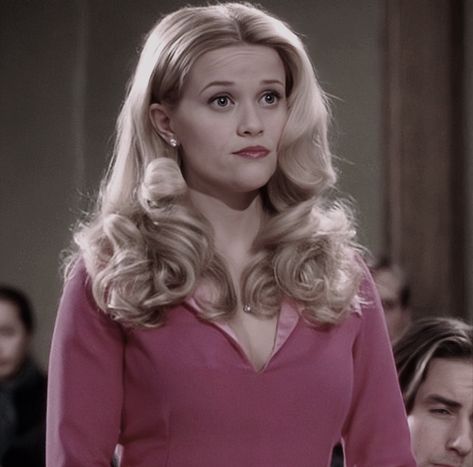 legally blonde Elle Woods Quotes, Legally Blonde Movie, Blonde Movie, Reese Whiterspoon, Blonde Ends, Beautiful Cinematography, Blonde Curls, Elle Woods, Legally Blonde