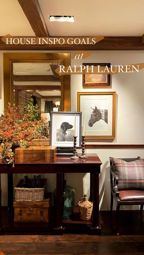 Ralph Lauren Entryway, Traditional Modern Living Room, Ralph Lauren Living Room, Ralph Lauren House, Modern Traditional Living Room, Cozy Study, Hall Entrada, Leamington Spa, Estate House