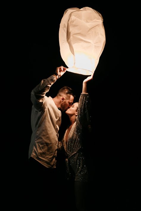 Floating Lanterns Wedding, Wedding Lanterns Release, Sky Lanterns Wedding, Lantern Photography, Rapunzel Wedding, Floating Lanterns, Wedding Send Off, Sky Lanterns, Wedding Exits