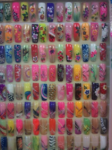 Hand  design 2000 Nail Art Designs, Old Nail Designs, Nail Designs From The Early 2000s, 90s Airbrush Nails, Airbrushed Nails 90s, Old School Airbrush Nails, 2000s Airbrush Nails, Early 2000s Nail Designs, 2000s Nail Art