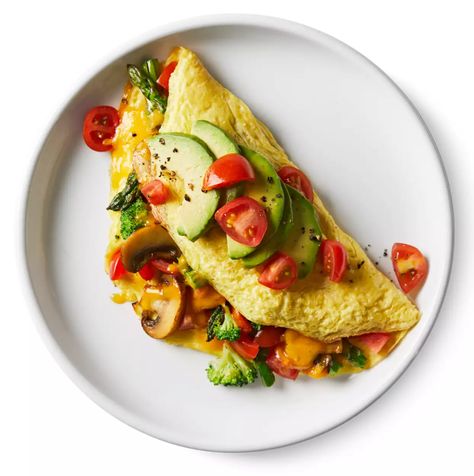 omelet-for-one-R026690 Essen, Breakfast Skillet Ideas, Omelet Ideas, Breakfast Skillet Healthy, Best Broccoli Recipe, Best Egg Recipes, Egg Omelet, Plating Ideas, Breakfast Skillet