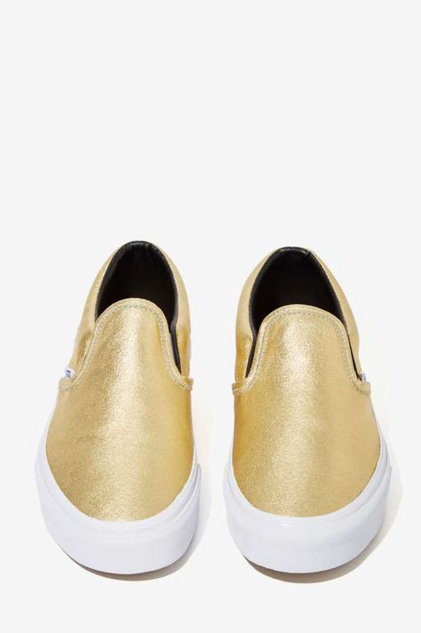 Vans Classic Slip-On Sneaker - Metallic Gold Sherman Moore, Gold Shoes Flats, Metallic Gold Shoes, Slipon Sneakers, Walk A Mile, Chic Sneakers, Sneaker Lovers, Low Shoes, Gold Sneakers