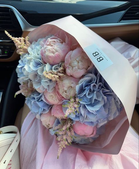 Light Blue Peonies, Peiones Flores, Flower Boquet, Blue Peony, Peonies And Hydrangeas, Blue Peonies, Flower Gift Ideas, Boquette Flowers, Flower Therapy