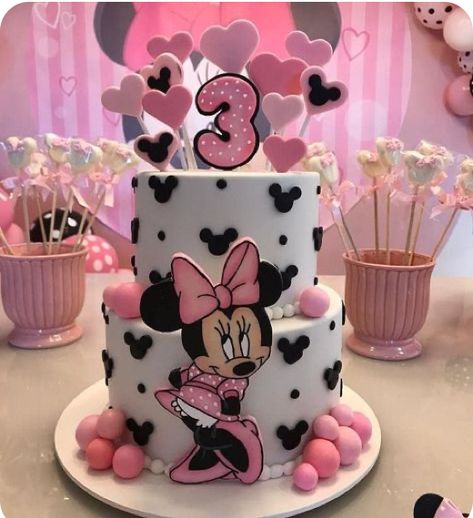 Minnie Mouse 3rd Birthday Outfit, Minnie Mouse Birthday Theme Cake, 3rd Birthday Cake Ideas, Mini Birthday Cake Ideas For Her, Minnie Mouse Treats Table, Pink Minnie Mouse Cake, Minnie Mouse 1st Birthday Cake, Minnie Mouse Party Ideas, Disney Birthday Party Ideas