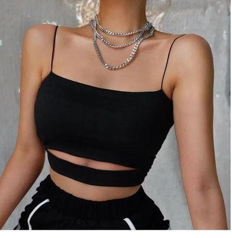 Shirt Crop Top, Strap Tank Top, Middle Age Fashion, Strap Crop Top, Tank Top Blouse, Tank Top Straps, Outfit Look, Sleeveless Crop Top, Solid Clothes