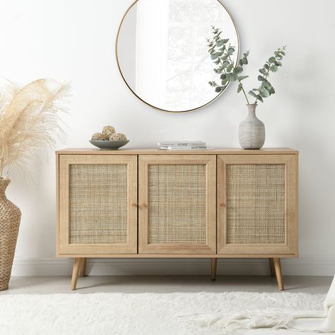 How To Decorate A Sideboard, Modern Entryway Decor, Decoration Buffet, Rattan Sideboard, Sideboard Decor, Entryway Cabinet, Sideboards Living Room, Boho Styl, Wooden Bedside Table