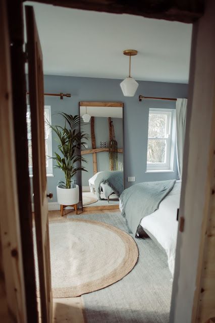 Blueish Grey Bedroom Ideas, Blue And Light Wood Bedroom, Grey Blue House Interior, Blueish Gray Bedroom Ideas, Bedroom Light Blue Accent Wall, Light Gray And Blue Bedroom, Blue Grey Wood Bedroom, Light Blue And Oak Bedroom, Blue Grey Boho Bedroom