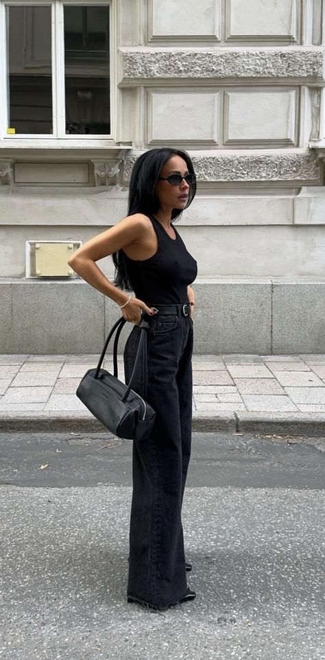 Black Slide Sandals Outfit, Low Key Date Night Outfit, Sushi Outfit Date, Coffee Shop Outfit Ideas, Mob Wife Outfit Aesthetic, Dark Aesthetic Outfits Classy, Classy Cute Outfits, Cold Bar Night Outfit, Work Drinks Outfit