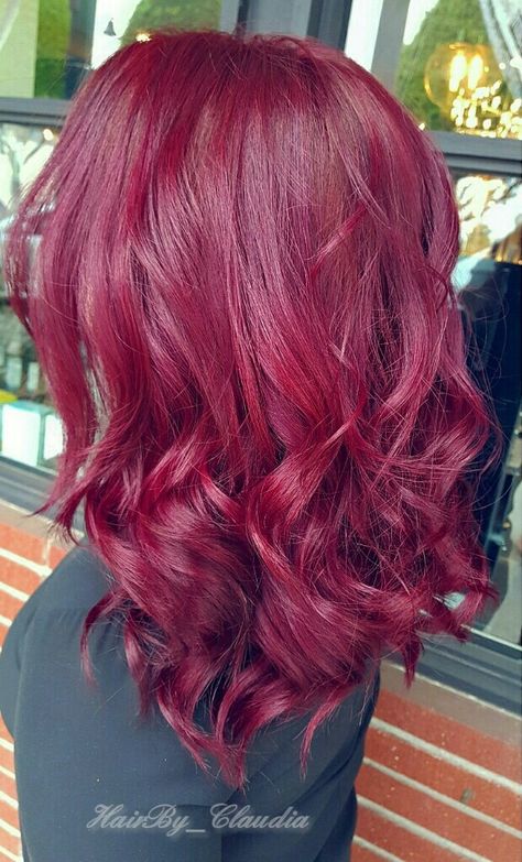 Berry Pink Hair Color, Strawberry Hair Color Red, Red Hair Designs, Dark Pink Red Hair, Berry Colored Hair, Dark Strawberry Hair, Berry Red Hair Color, Dark Red And Pink Hair, Valentines Day Hair Color