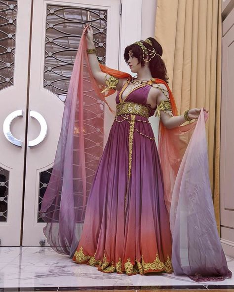 Megara Hercules Cosplay, Purple Goddess Dress, Muse Costume, Greek Outfit Ideas, Meg Cosplay, Megara Cosplay, Persephone Costume, Persephone Dress, Disney Princess Cosplay