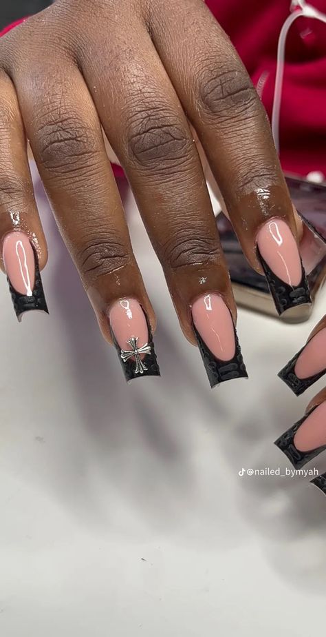 Nails Inspiration Black, Birthday Inspo, Colored Acrylic Nails, Glow Nails, Nails Set, Short Square Acrylic Nails, Acrylic Nails Coffin Pink, Nail Sets, Almond Acrylic Nails