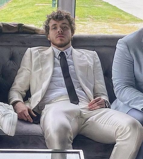 Jack Harlow Suit, Hot Anime Men Suits, Male Attire, Men In Suits, Handsome Jack, Jack Harlow, Aesthetic Guys, Well Dressed Men, Male Beauty