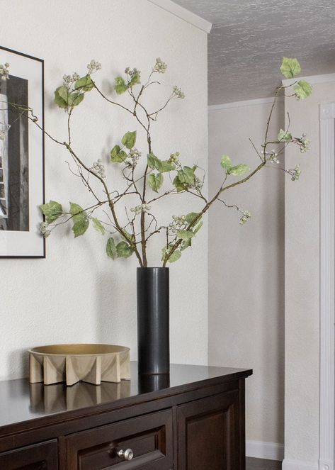 Vase Styling, Modern Flower Vase, Simple Vase, Vase With Branches, Wooden Trees, Berry Branch, Faux Branches, Artificial Branches, Tall Vase