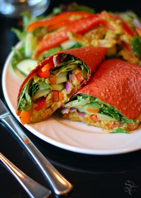 Raw Vegan Wraps, Raw Dinner, Hummus Wraps, Raw Vegan Dinners, Raw Wraps, Vegan Journey, Recipe Tomato, Hummus Wrap, Vegan Sandwiches