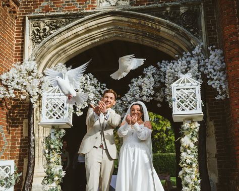 Dove Release, Wedding Doves, Creative Shot, Wedding Photography Styles, Christian Wedding, White Doves, The Tower, Happy Marriage, Father Of The Bride