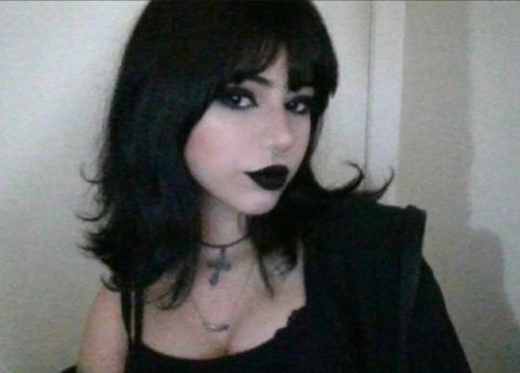 soso garcia Goth Aesthetic Makeup, Mall Goth Makeup, Goth Eye Makeup, Everyday Goth, Dark Makeup Looks, Goth Gf, Alt Makeup, Alternative Makeup, Emo Makeup