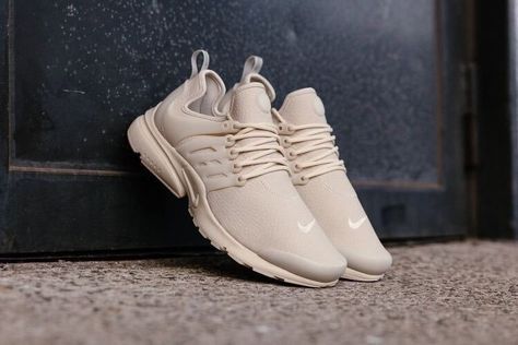 Nike Presto Women, Nike Air Presto Woman, Gym Goals, Adidas Sl 72, Mom Outfit, Running Sneakers Women, Nike Presto, Air Presto, Nike Air Presto