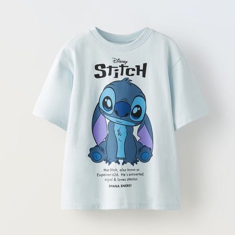 Nwt. Zara Sky Blue Lilo & Stitch Surfer Disney T-Shirt With Short Sleeves, Round Neckline. Lilo & Stitch Surfer Disney Print. Size 11-12. Ref. 9006/805. 1001 Stitch Shirts, Stitch Things, Stitch Tshirt, Stitch Toy, Stitch Clothes, Disney Print, Disney T Shirt, Summer Baby Clothes, Stitch And Angel