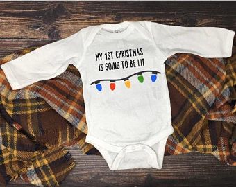 Newborn Christmas Onesie, First Christmas Onesie, Onesie Designs, My 1st Christmas, Boy Baptism Outfit, First Christmas Baby, Christmas Onesie, Baptism Outfit, Newborn Christmas