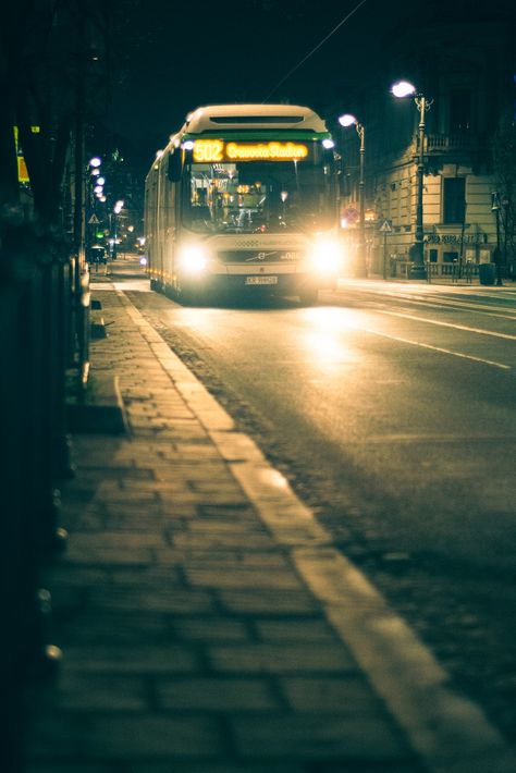 Bus Stop Aesthetic Night, Bus Journey Aesthetic, Public Transport Photography, Bus Photo Aesthetic, City Bus Aesthetic, Night Bus Aesthetic, Public Transport Aesthetic, Bus Stop Photography, Transportation Aesthetic