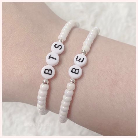 Kpop Jewelry Diy, Bts Beaded Bracelet, Bts Bracelet Beads, Pulseras Aesthetic Kpop, Bts Bracelet Diy, Bts Bracelets, Kpop Bracelet, Kpop Accessories, Kpop Jewelry