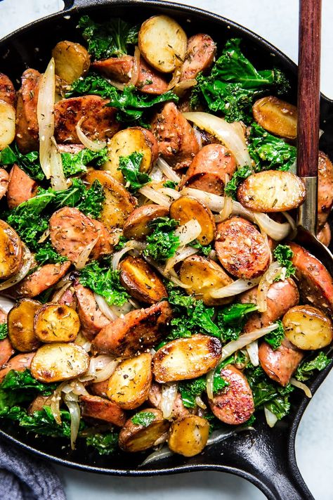 This recipe ticks all the boxes—a little meaty, some dark leafy greens, and some starchy goodness. An easy one-pan sausage, kale and potato skillet that pleases everyone, from cook to clean-up crew. Healthy Affordable Lunch Ideas, Vegetable Heavy Dinners, Potato Skillet Dinner, Sausage And Potatoes Skillet, Pan Sausage, Cottage Recipes, Potato Skillet, Sausage Kale, Sausage Dinner