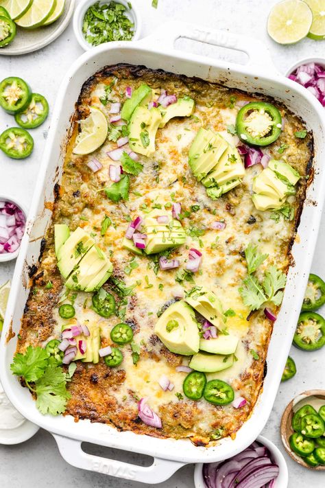 Green Enchilada Casserole, Green Chili Chicken Enchilada Casserole, Green Chicken Enchilada Casserole, Green Chile Chicken Enchilada Casserole, Green Chili Chicken Enchiladas, Healthy Chicken Enchiladas, Green Chicken Enchiladas, Enchiladas Healthy, Chicken Enchilada Casserole Recipe