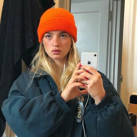 Mode Au Ski, Surfergirl Style, Beanie Outfit, Fall Fits, Winter Hats For Women, Winter Fits, Mode Inspo, A Mirror, 가을 패션