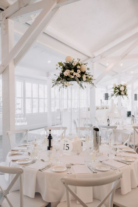 Love the light bright interior of Bramleigh Estate - classic Hamptons with that rustic charm! Elegant and sophisticated!
Photography📸Bright Light Weddings Bramleigh Estate, Bright Interior, Light Bright, Wedding Receptions, Wedding Lights, Bright Light, Reception Venues, Rustic Style, Rustic Charm