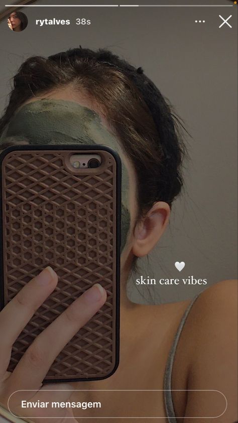 Skin Care Captions Instagram, Daily Snap Ideas, Mask Selfie, Good Insta Captions, Snap Streak Ideas Easy, Instagram Creative Ideas, Crush Pics, Friend Poses Photography, Instagram Ideas Post