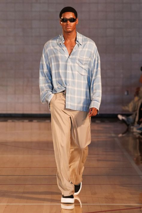 Nahmias Spring 2025 Ready-to-Wear Collection [PHOTOS] Classy Outfits Men, Spring Outfits Men, Menswear Runway, Model Outfits, Physical Education, Gentleman Style, Men's Wardrobe, Mens Fashion Summer, Fashion Week Spring