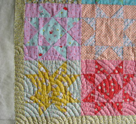 Baptist Fan Quilting Tutorials, Serpentine Stitch Quilting, Big Stitch Hand Quilting Patterns, Hand Stitching Quilt Top, Hand Stitched Patchwork Quilt, Hand Quilting Frames, Easy Hand Quilting, Machine Quilting Tutorial, Hand Quilting Designs