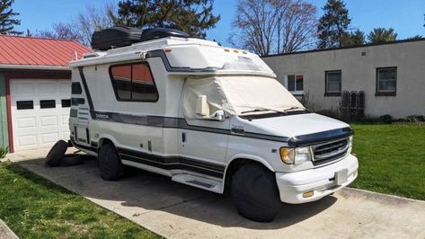 2000 Chinook Concourse in Reynoldsburg, OH Backdoor Entry, Chinook Rv, Ford Camper Van, Camper For Sale, Ford Van, Campervan Conversions, Campers For Sale, Class B, Van Conversion