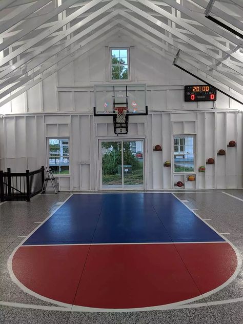 Large Garage Ideas, Pole Barn Ideas, Home Basketball Court, Man Cave Ideas, Garage Game Rooms, Batting Cage, Garage Addition, Indoor Basketball Court, Indoor Gym