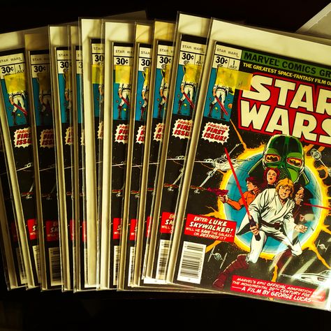 Sometimes we like to pretend like we are a shop in the 70s by getting a stack of Marvel Star Wars #1. Eric Forman, The Get Down, Jonathan Byers, Simon Lewis, Freaks And Geeks, Space Fantasy, Addicted Series, Star Wars Comics, Stranger Things Aesthetic