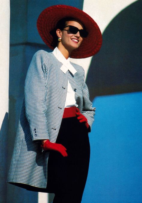 Alexon, American Vogue, December 1987. American Vogue, Fashion 1980s, Hat Outfit, Fashion 80s, 80s And 90s Fashion, 1990s Fashion, Vintage Couture, 1980s Fashion, Cat Walk