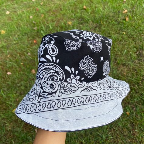 Hats, Black And White Bandana, White Bandana, Diy Clothes, Fashion Designer, Bucket Hat, Shop Design, Black And White, Fashion Design