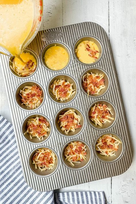 We're in love with this oh-so-simple Bacon Gouda Egg Bites recipe (inspired by Starbucks egg bites) to make for busy mornings or quick afternoon snacks. Made in a muffin tin, they're perfect to make ahead, are freezer friendly, and awesome for quick bites during the day! Gouda Egg Bites, Starbucks Egg Bites Recipe, Turkey Bacon Recipes, Bacon Egg Muffins, Starbucks Egg Bites, Easy Breakfasts, Egg Bites Recipe, Quick Bites, Bacon Potato