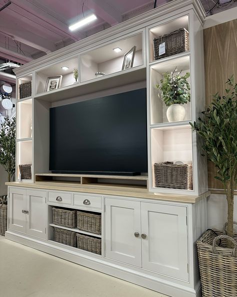 Introducing one of our 2.4m bespoke shaker media walls with beaded frame. Crafted with the finest materials and built to last, our media wall units are designed to enhance your home for years to come. The customizable LED lighting allow you to set the perfect mood for any occasion, whether you’re entertaining guests or enjoying a cozy night in. The central gap includes a large cutout for cables and is designed to house a 60” TV. This gorgeous example was finished in the timeless Farrow and Ba... Built In Tv Unit, Media Walls, Media Wall Unit, Beaded Frame, Feature Wall Living Room, Built In Shelves Living Room, Living Room Wall Units, Farrow And Ball, Wall Units